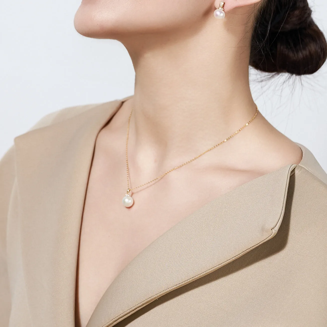 18K Solid Gold Freshwater Pearl Necklace KN00096
