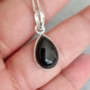 Charming Unisex Teardrop Black Onyx 925 Sterling Silver Pendant, P9SO