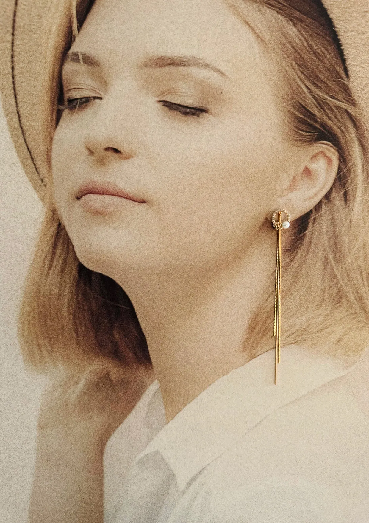 Copper Alloy - Gold ring earring with two thin hanging chains featuring diamonds - AUDREY