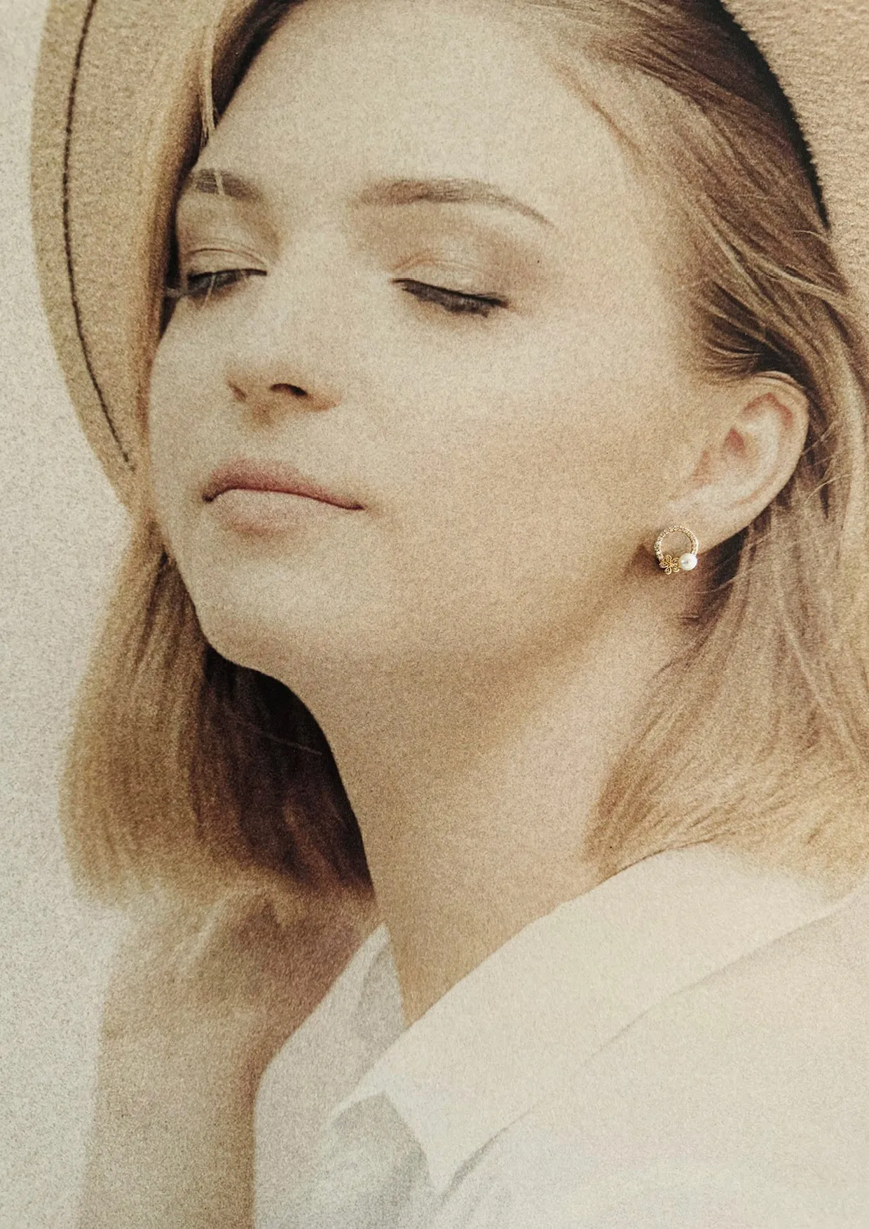 Copper Alloy - Gold ring earring with two thin hanging chains featuring diamonds - AUDREY