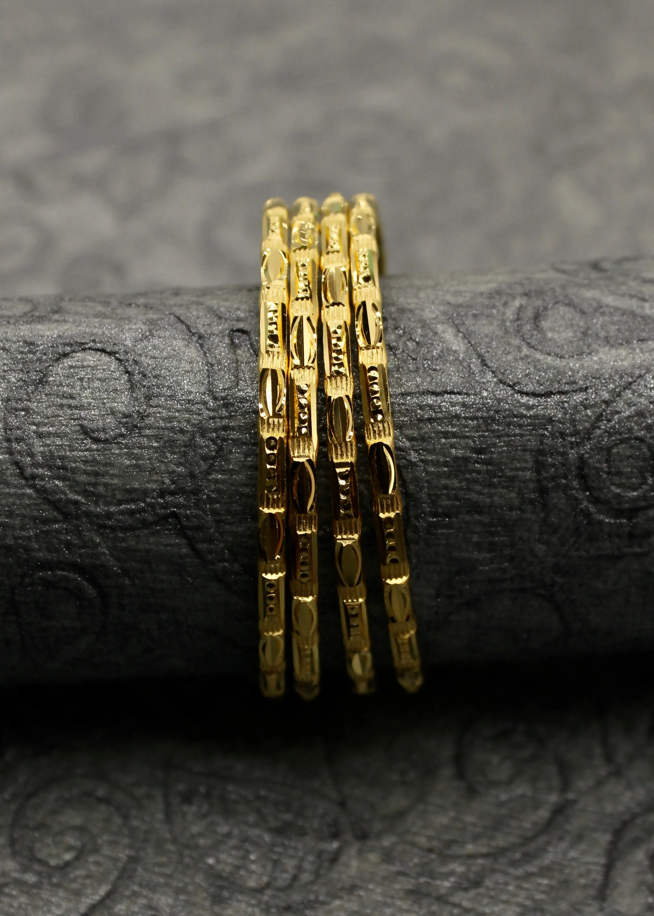 ELEGANT GOLDEN BANGLES