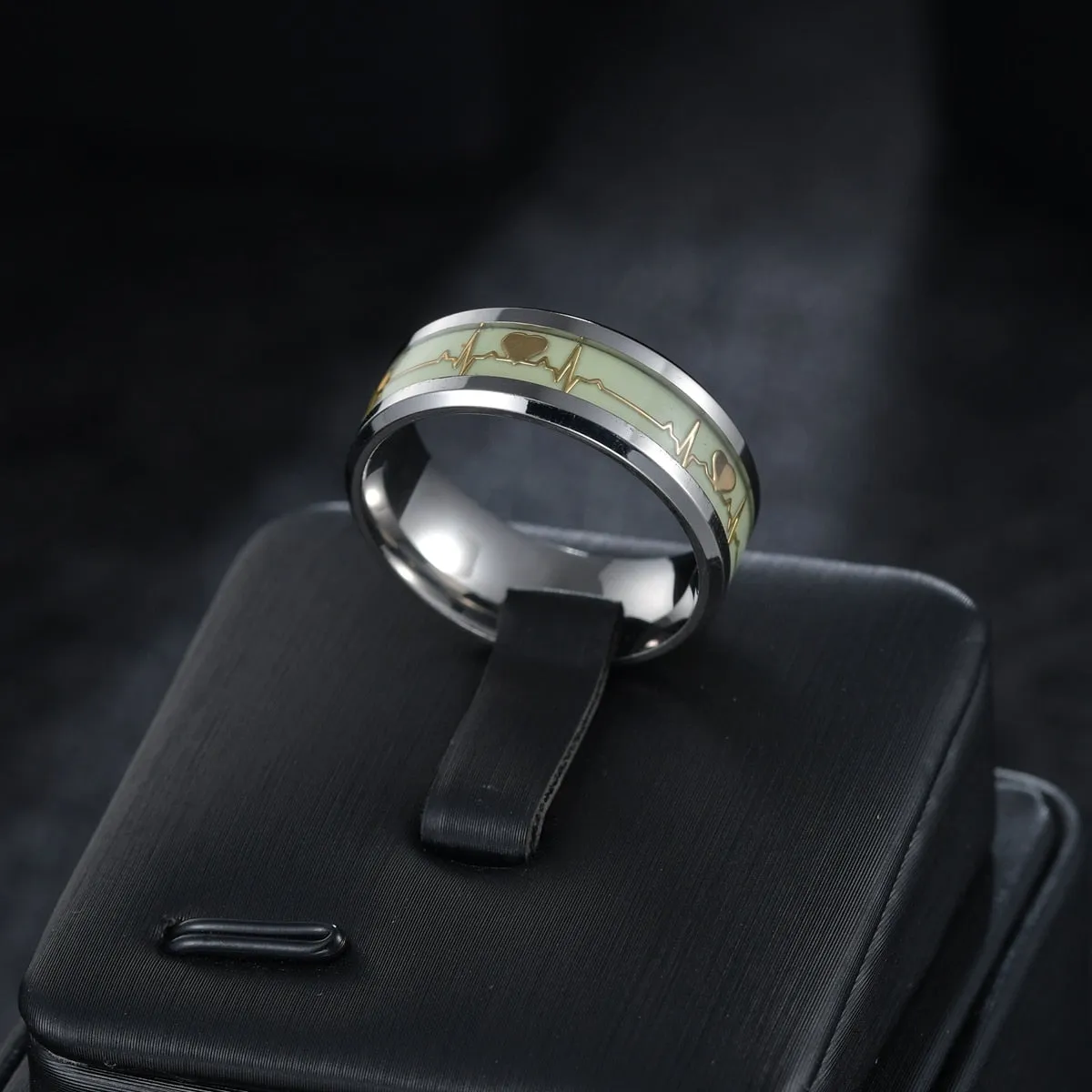 Heartbeat Glowing Rings