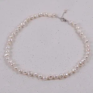 Jane Bennet Pearl Necklace