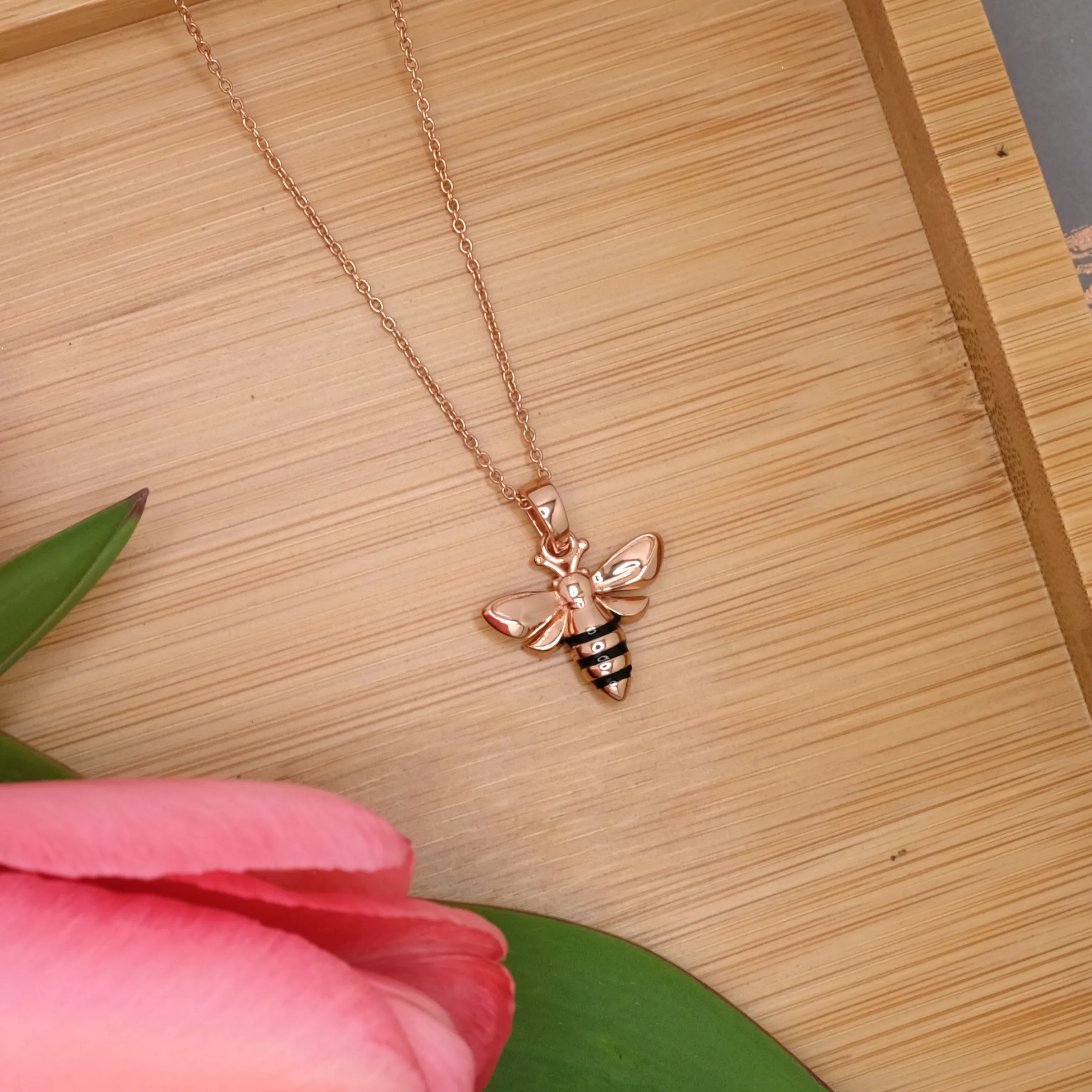 Luxury Queen Bee Necklace Rose Gold *NEW* (Ships 5/1)