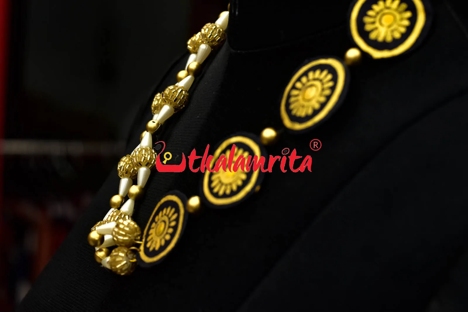 One Side Pendants Neck Piece Set