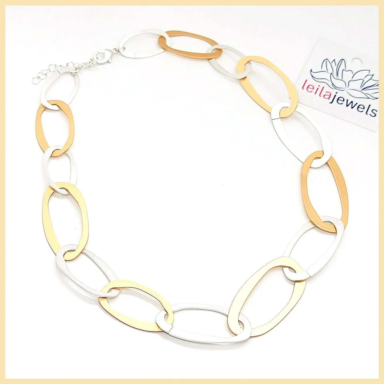 Oval Loops Necklace