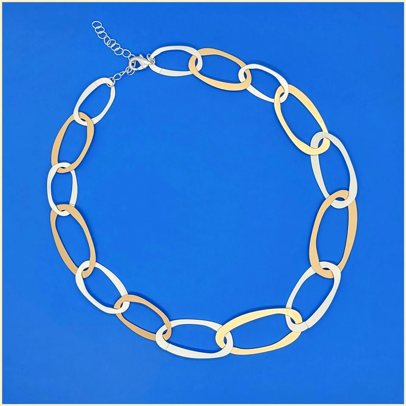 Oval Loops Necklace