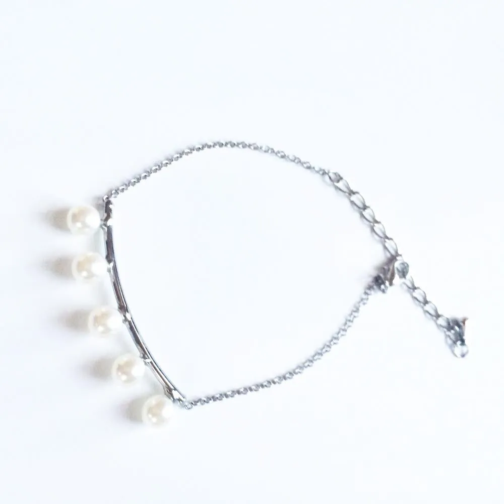 Susanna Delicate Pearl Bracelet