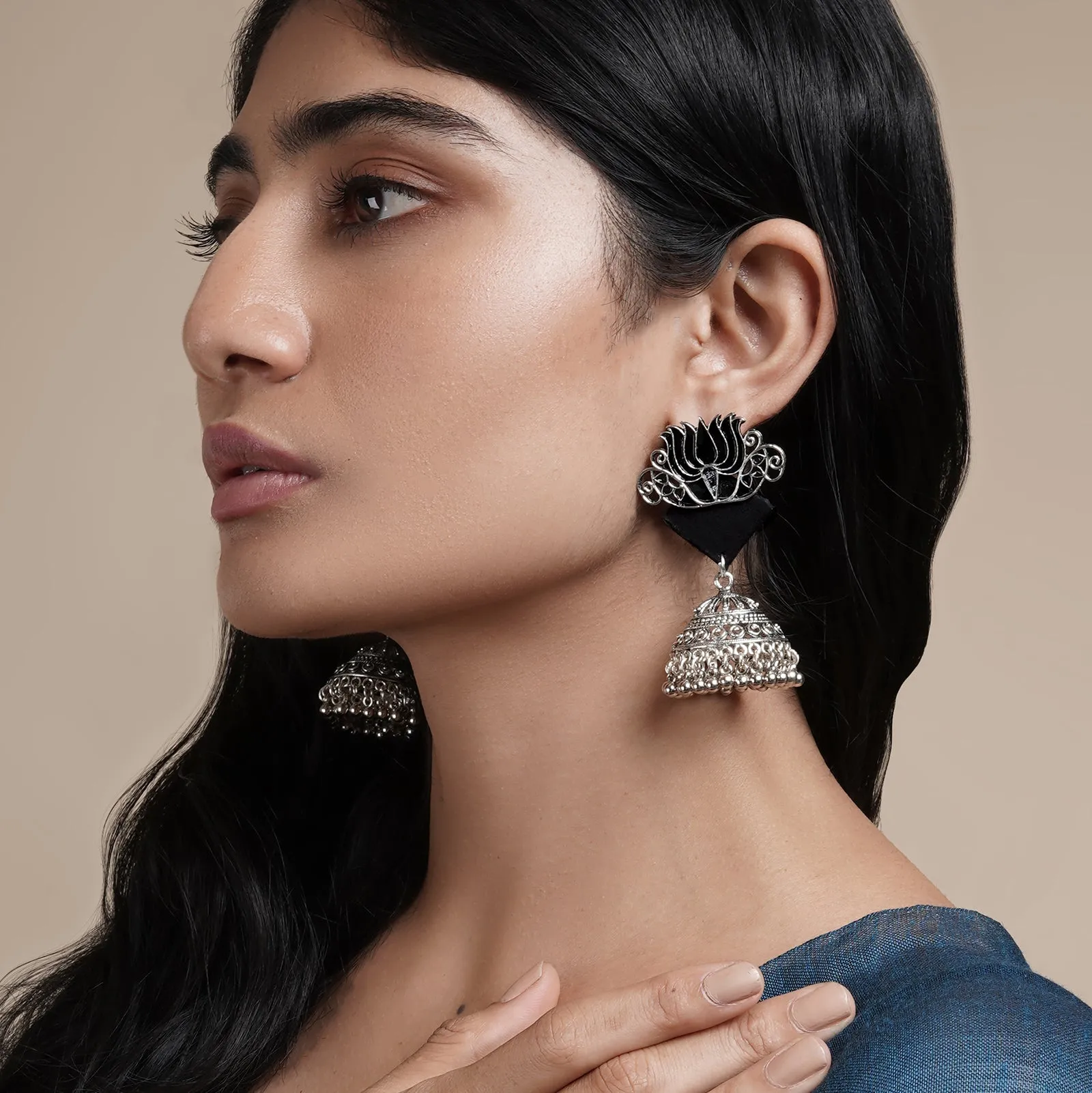 Teejh Helna Black Silver Oxidised Earring