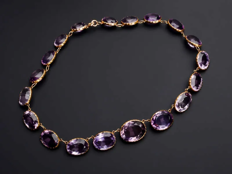 Victorian Classicism - Amethyst Rivière in Gold